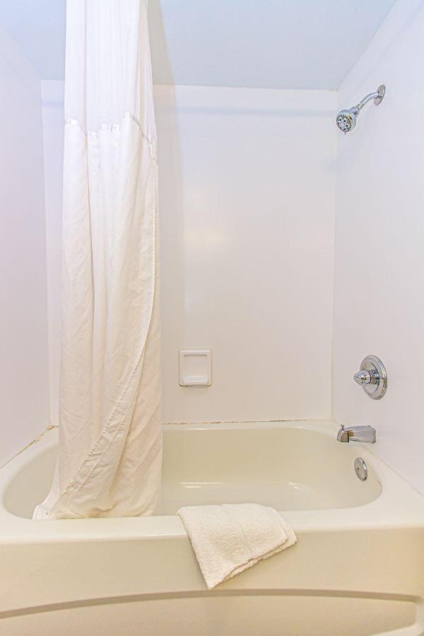 Ocean View Queen Suite Landmark Resort 1125 Myrtle Beach Exterior photo